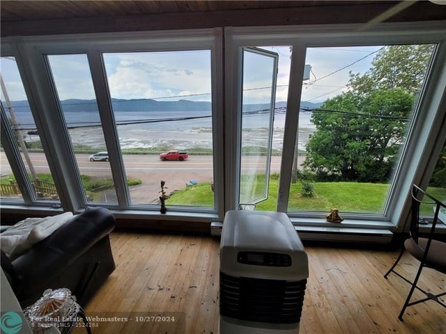 2 of 31 - 6975 S Blvd.de La Grande Baie Sud, Other County - Not In Usa, QC