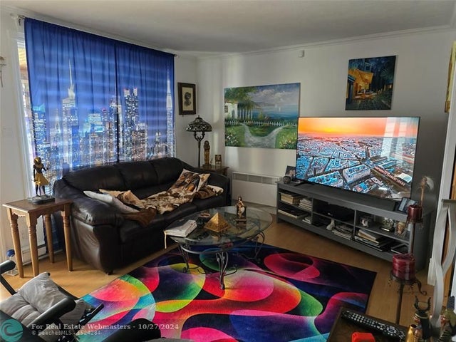 5 of 31 - 6975 S Blvd.de La Grande Baie Sud, Other County - Not In Usa, QC