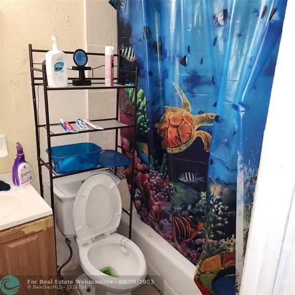 4 of 6 - 2942 Nw 6th Ct, Pompano Beach, FL