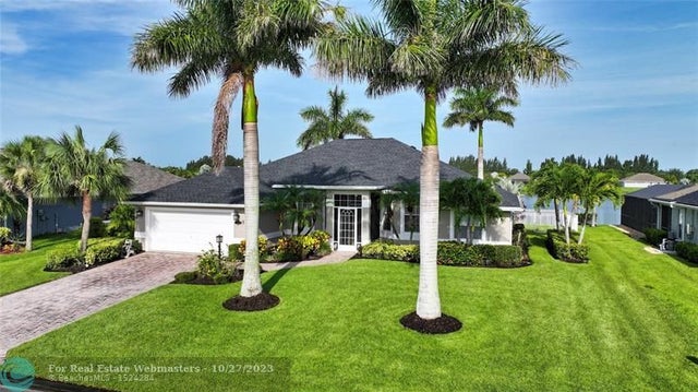 1 of 24 - 985 South Lakes Way Sw, Vero Beach, FL