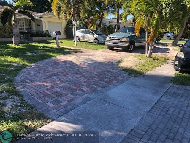 2 of 2 - 1660 Ne 174th St, North Miami Beach, FL