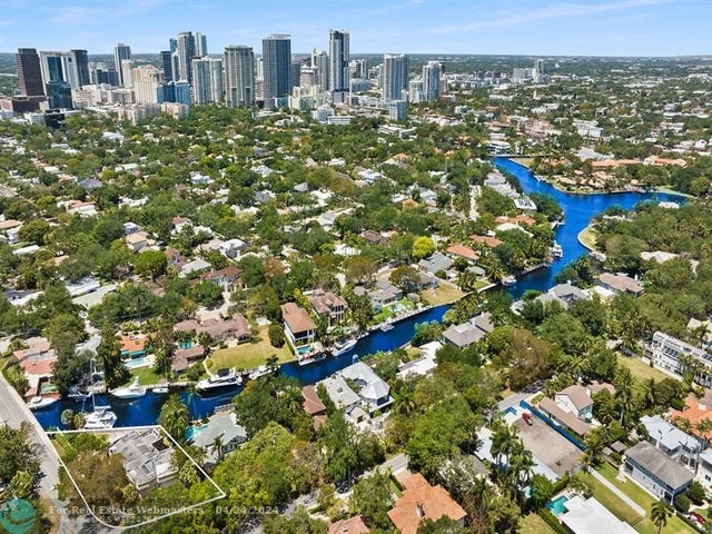 4 of 8 - 1401 Se 9th St, Fort Lauderdale, FL