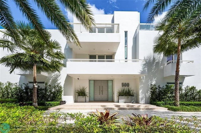 3 of 70 - 500 Isle Of Capri Dr, Fort Lauderdale, FL