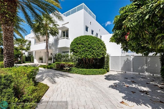 4 of 70 - 500 Isle Of Capri Dr, Fort Lauderdale, FL