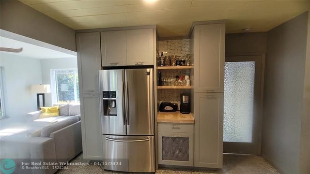 5 of 26 - 818 Nw 28th Ct, Wilton Manors, FL