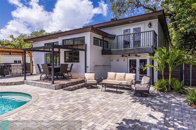 3 of 52 - 1998 Sw 16th Ct, Fort Lauderdale, FL