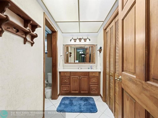 5 of 29 - 7121 Nw 11th Ct, Plantation, FL