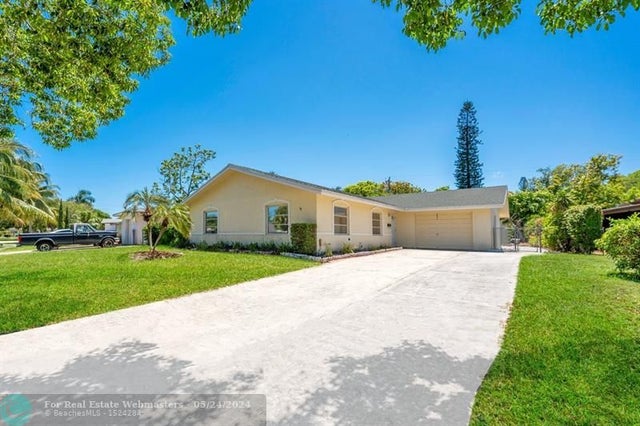 431 Baker Dr, West Palm Beach