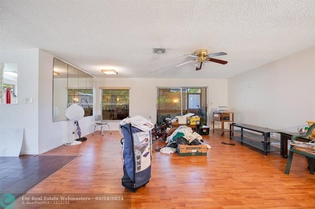 4 of 36 - 431 Baker Dr, West Palm Beach, FL