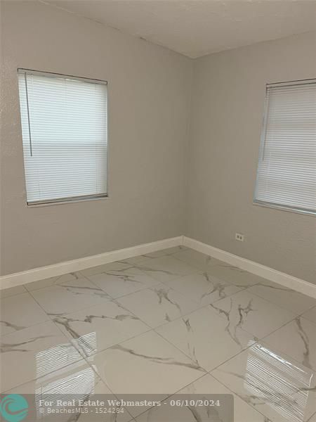 5 of 9 - 433 Nw 15th Terr, Fort Lauderdale, FL