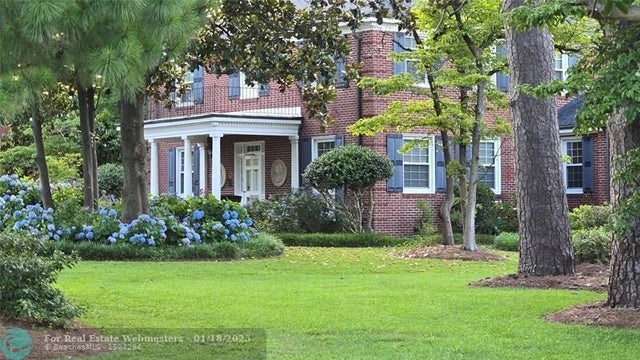 1 of 34 - 310 Woodland Drive, Other City - Not In The State Of Florida, NC