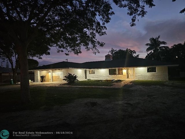 1 of 22 - 7676 Overlook Dr, Lake Worth, FL