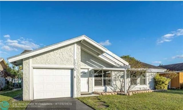 2 of 12 - 1320 Sw 82nd Ter, North Lauderdale, FL