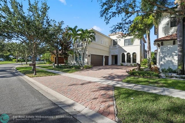 1 of 100 - 17760 Villa Club Way, Boca Raton, FL
