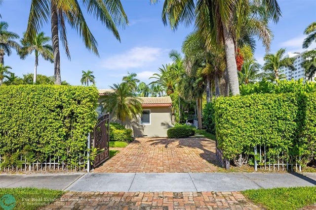 3 of 52 - 359 Poinciana Dr, Fort Lauderdale, FL