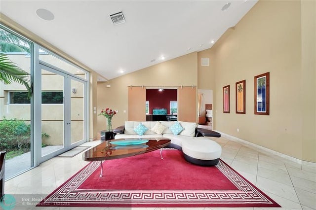 1 of 58 - 2631 Okeechobee Lane, Fort Lauderdale, FL
