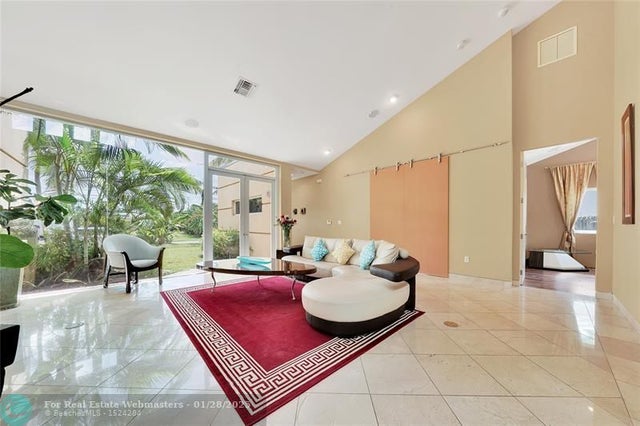 2 of 58 - 2631 Okeechobee Lane, Fort Lauderdale, FL