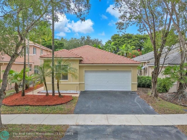 1 of 64 - 941 Bluewood Ter, Weston, FL