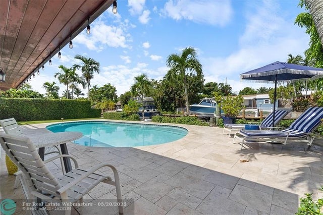 4 of 27 - 2525 Nassau Ln, Fort Lauderdale, FL
