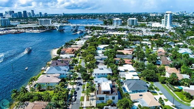 2 of 53 - 2000 Harbourview Dr, Fort Lauderdale, FL