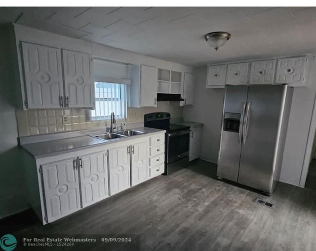3 of 4 - 6376 N Brandywine, Margate, FL