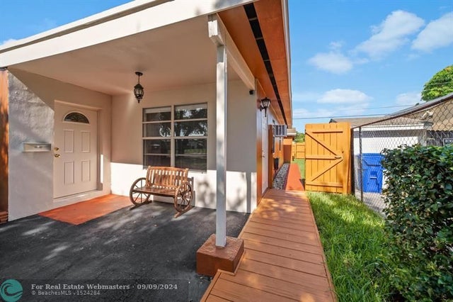 5 of 43 - 1511 N 72nd Ave, Hollywood, FL