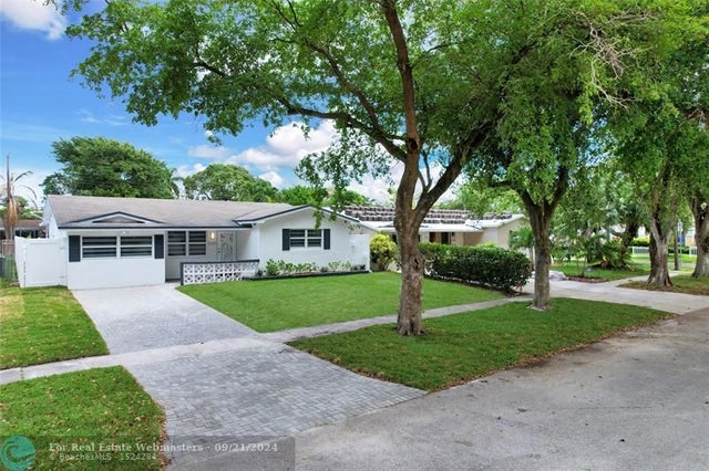 1 of 42 - 5311 Pierce St, Hollywood, FL