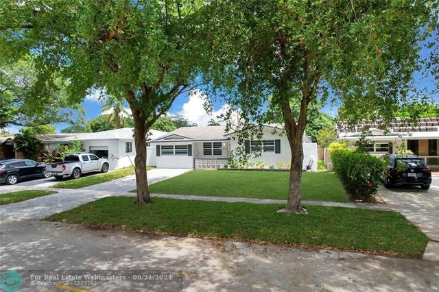 2 of 42 - 5311 Pierce St, Hollywood, FL