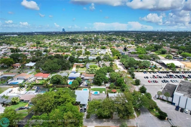 3 of 42 - 5311 Pierce St, Hollywood, FL