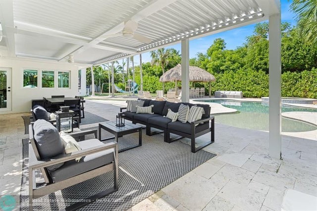 4 of 67 - 2421 Ne 12th St, Fort Lauderdale, FL