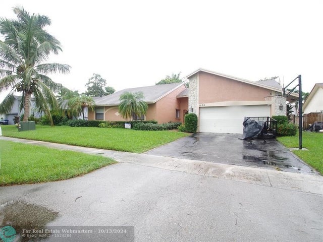 3 of 24 - 7870 Nw 54th St, Lauderhill, FL