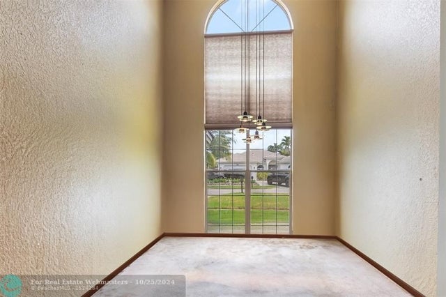 4 of 5 - 1598 Sw 17th St, Boca Raton, FL