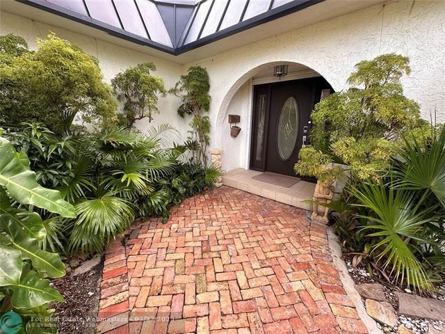 2 of 53 - 2314 Desota Dr, Fort Lauderdale, FL