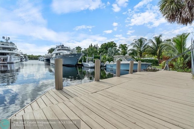 3 of 67 - 2211 Sw 27th Ter, Fort Lauderdale, FL