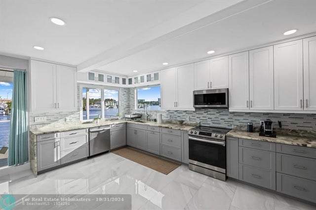 4 of 42 - 2171 Sw 23rd Ave, Fort Lauderdale, FL