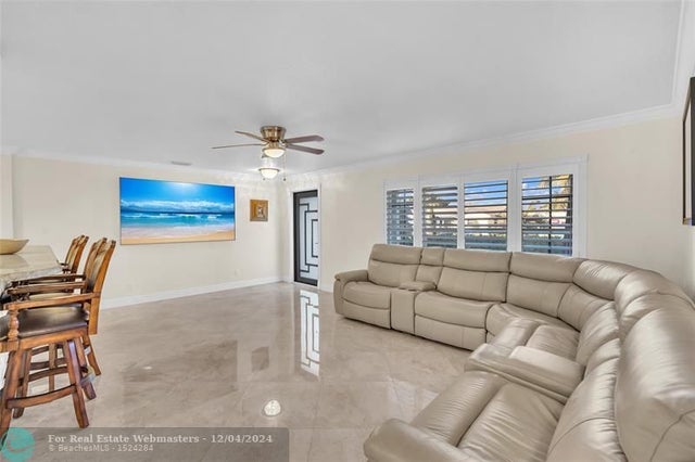 4 of 25 - 10216 Nw 83rd St, Tamarac, FL