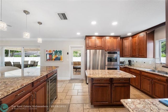 2 of 41 - 2617 Ne 26th Ave, Fort Lauderdale, FL