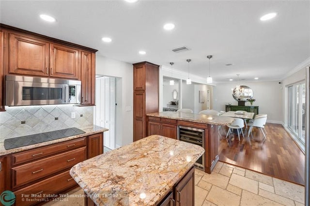 3 of 41 - 2617 Ne 26th Ave, Fort Lauderdale, FL