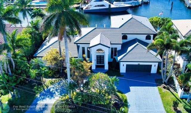 2 of 51 - 2320 Ne 32nd Court, Lighthouse Point, FL