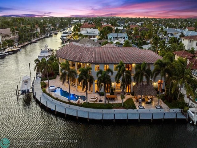 1 of 90 - 3700 Ne 28th Ave, Lighthouse Point, FL