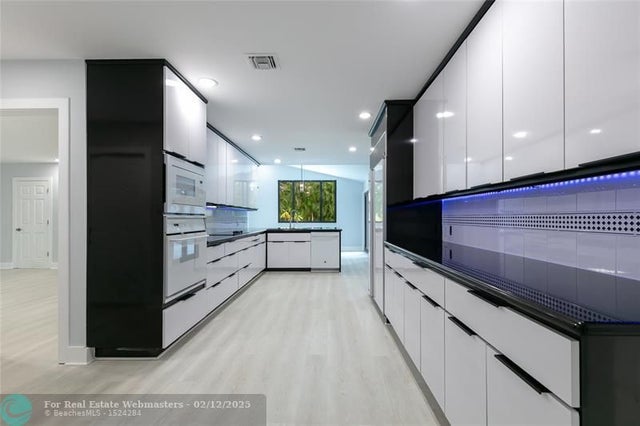 1 of 78 - 13401 Sw 83rd Ave, Pinecrest, FL