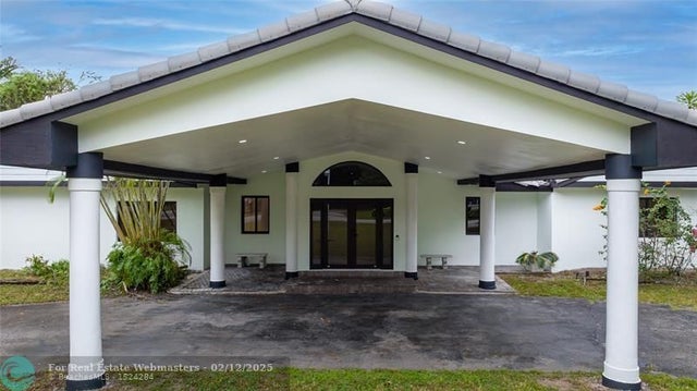 2 of 78 - 13401 Sw 83rd Ave, Pinecrest, FL