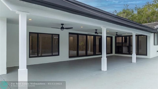 4 of 78 - 13401 Sw 83rd Ave, Pinecrest, FL
