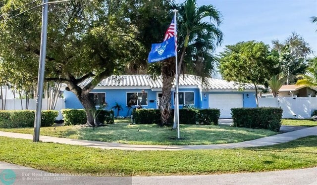 1 of 39 - 832 Ne 16th Pl, Fort Lauderdale, FL