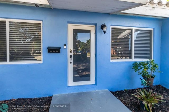 4 of 39 - 832 Ne 16th Pl, Fort Lauderdale, FL