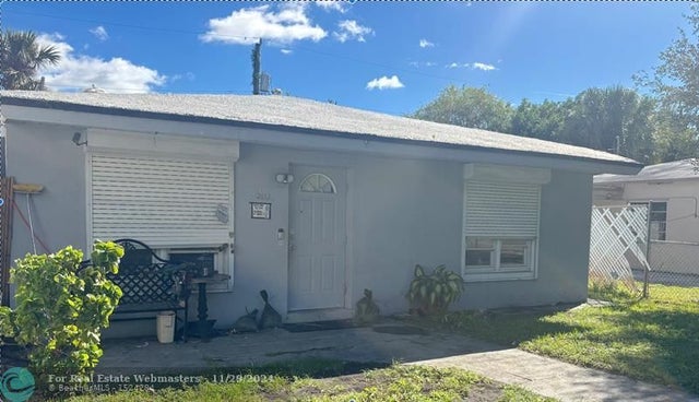 1 of 1 - 2612 Sw 14th Ave, Fort Lauderdale, FL