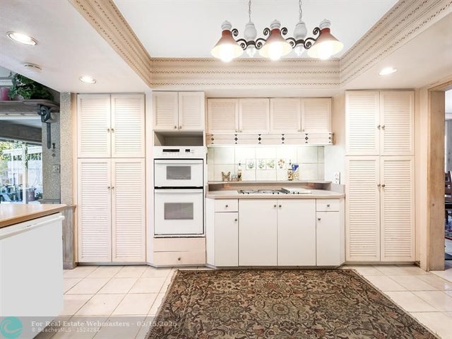 3 of 35 - 560 El Dorado Pkwy, Plantation, FL