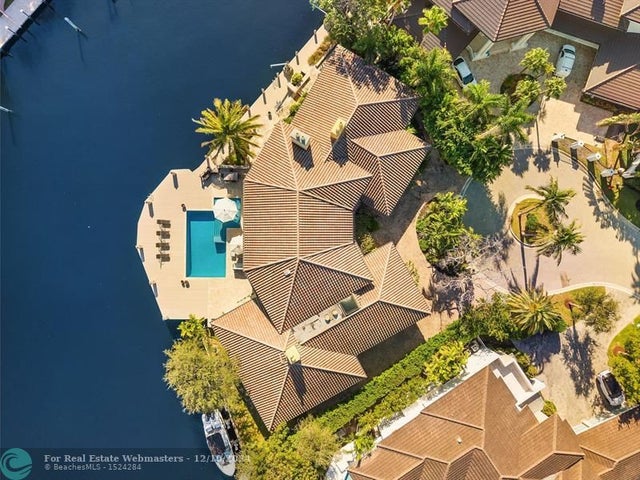 2 of 22 - 90 Compass Ln, Fort Lauderdale, FL