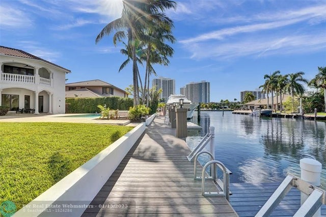 3 of 76 - 642 Palm Dr, Hallandale, FL