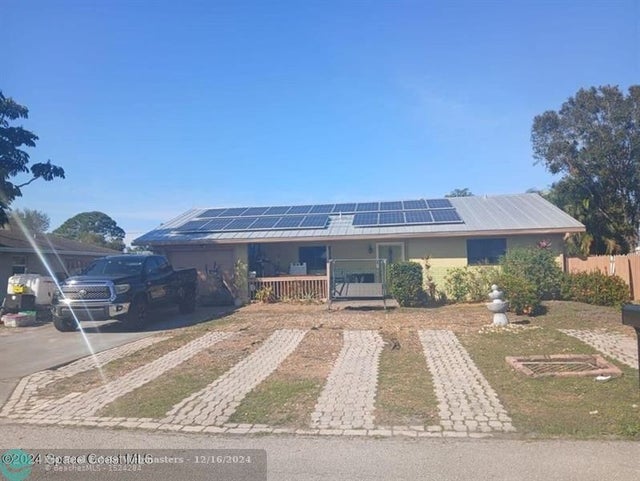 1 of 20 - 1881 Se Jackson St, Stuart, FL